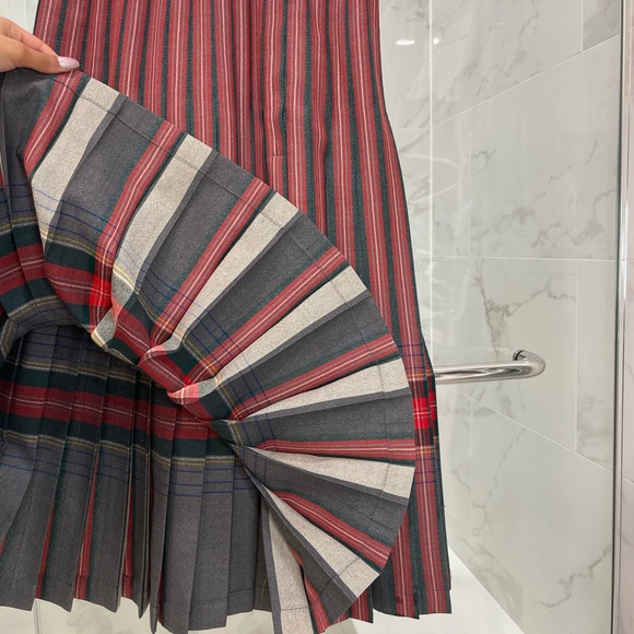 Vintage HIGHLAND QUEEN Reversible 100% Wool Skirt - Picture 1 of 7